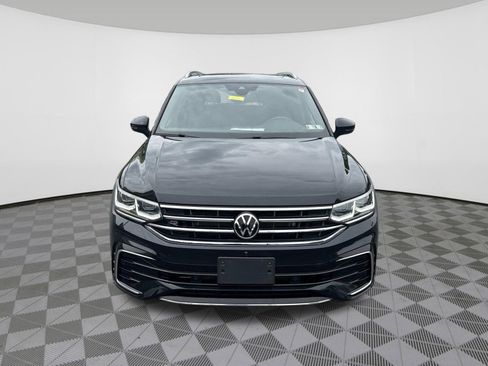 Used 2023 Volkswagen Tiguan SEL R-Line AWD/4WD image 3