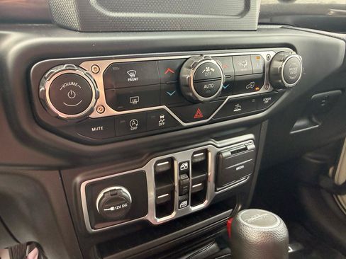 Used 2022 Jeep Gladiator Sport AWD/4WD image 21