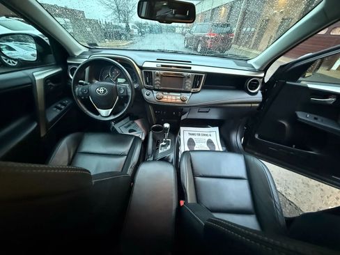 Used 2015 Toyota RAV4 Limited image 19