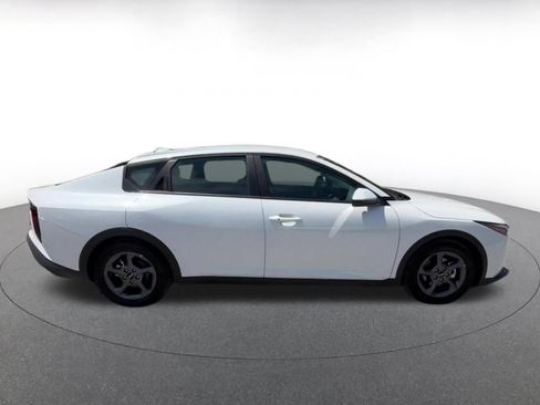 Used 2025 Kia K4 FWD image 16