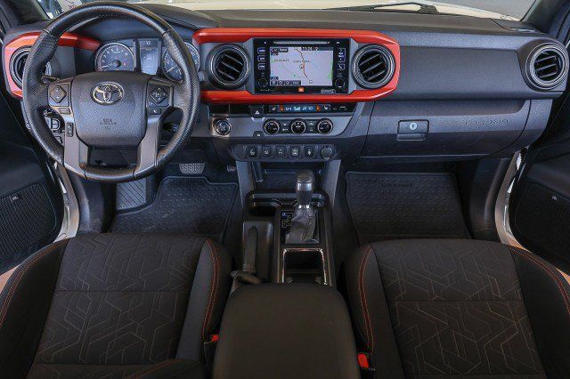 Used 2016 Toyota Tacoma TRD Sport RWD image 35