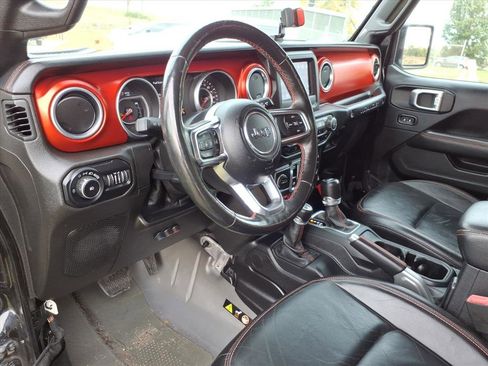 Used 2018 Jeep Wrangler Rubicon w/ Cold Weather Group image 9