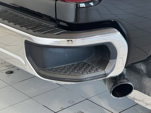 Used 2025 Chevrolet Silverado 3500 LT w/ Convenience Package image 36