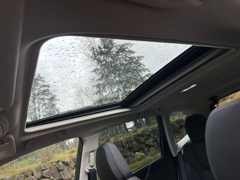 Certified 2024 Subaru Forester Premium AWD/4WD image 19