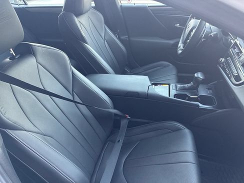 Used 2024 Lexus ES 350 F Sport FWD image 9