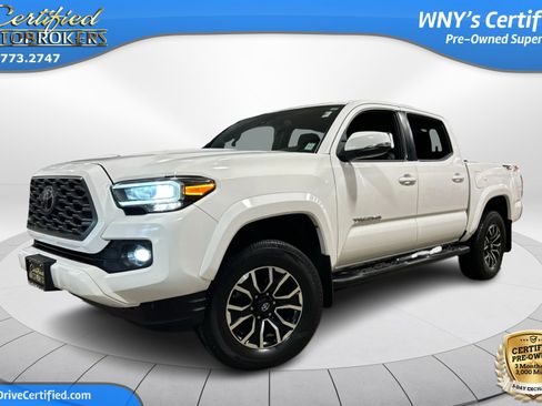 Used 2020 Toyota Tacoma TRD Sport image 1
