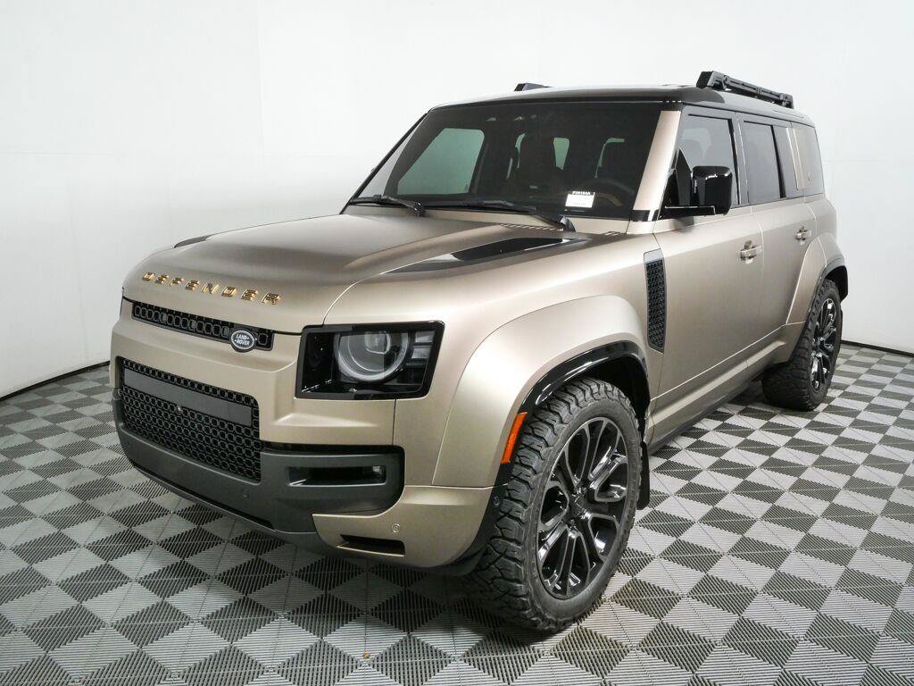 Used 2026 Land Rover Defender 110 OCTA AWD/4WD image 1