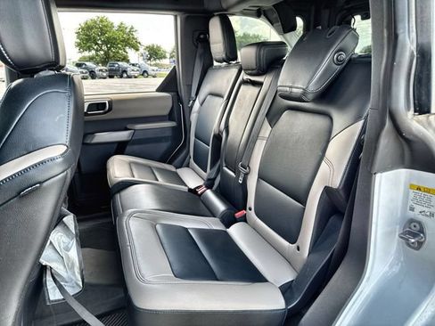 Used 2023 Ford Bronco Wildtrak AWD/4WD image 22