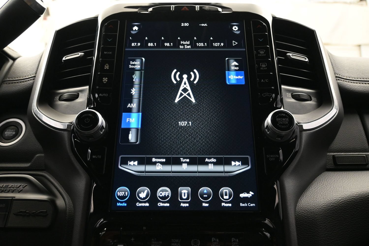 Used 2021 RAM 2500 Laramie AWD/4WD image 29