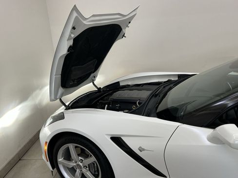 Used 2017 Chevrolet Corvette Stingray Coupe w/ 2LT Preferred Equipment Group image 34