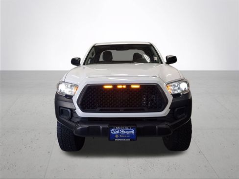 Used 2022 Toyota Tacoma SR RWD image 3