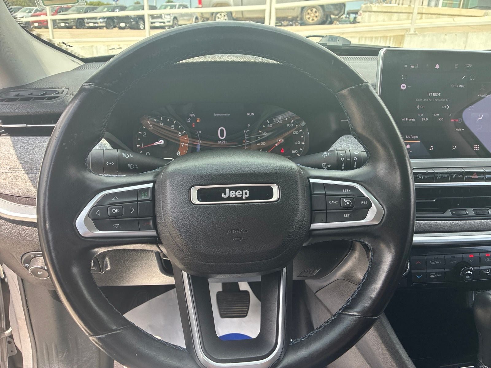 Used 2022 Jeep Compass Latitude w/ Convenience Group FWD image 21