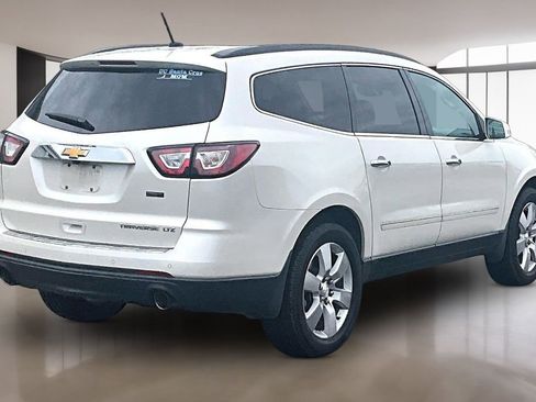 Used 2015 Chevrolet Traverse LTZ FWD image 2