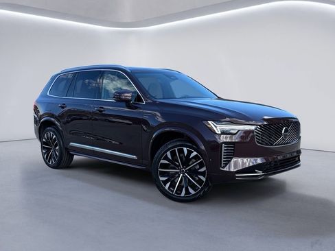 New 2026 Volvo XC90 B5 Ultra w/ Lounge Package image 2