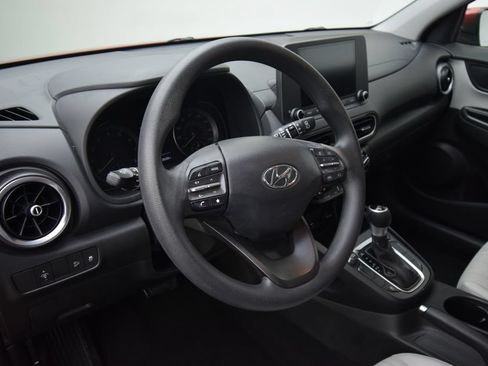 Used 2022 Hyundai Kona SEL AWD/4WD image 15