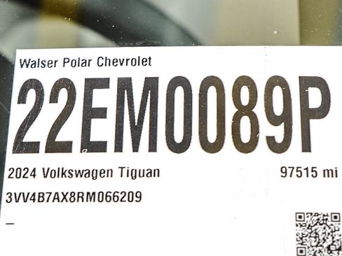 Used 2024 Volkswagen Tiguan SEL R-Line AWD/4WD image 31