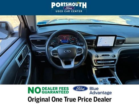Certified 2022 Ford Explorer XLT w/ Equipment Group 202A image 7