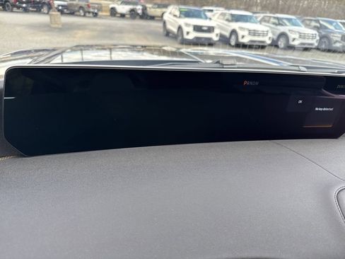 Used 2025 Ford Expedition Tremor image 28