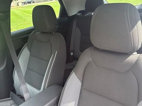 Used 2025 Chevrolet TrailBlazer LT AWD/4WD image 9