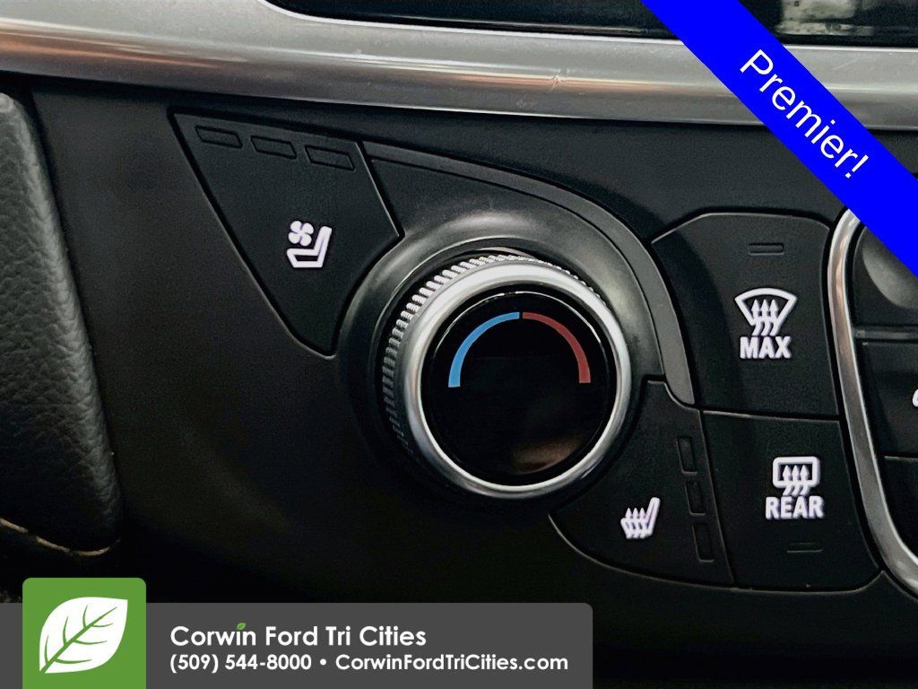 Used 2021 Chevrolet Traverse Premier w/ LPO, Blackout Package AWD/4WD image 26