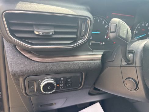 Used 2022 Ford Explorer Limited w/ Limited Technology Package image 15