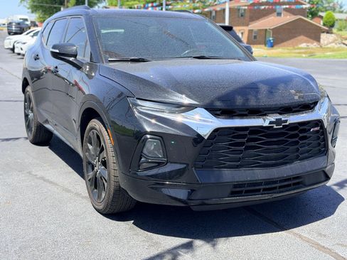 Used 2019 Chevrolet Blazer RS w/ Sun and Wheels Package FWD image 3