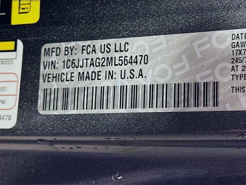 Used 2021 Jeep Gladiator Sport AWD/4WD image 12