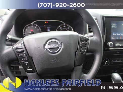 Used 2023 Nissan Frontier SV w/ Tow Package image 15