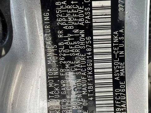 Used 2016 Toyota Camry SE image 25