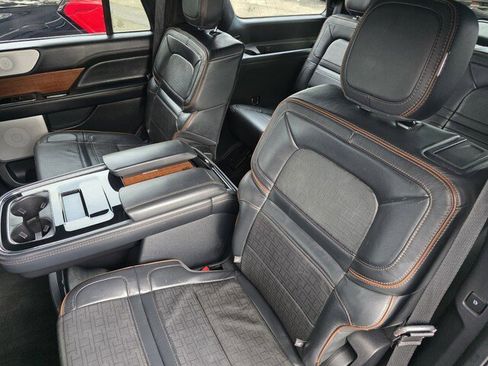 Used 2022 Lincoln Navigator Black Label image 15