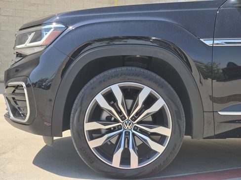 Used 2023 Volkswagen Atlas Cross Sport SEL Premium R-Line AWD/4WD image 7