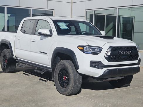 Used 2023 Toyota Tacoma TRD Pro image 1