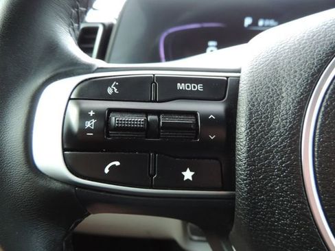 Used 2024 Kia Sportage EX image 29