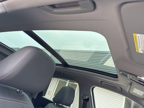 Used 2025 Audi Q5 Premium Plus w/ Premium Plus image 18