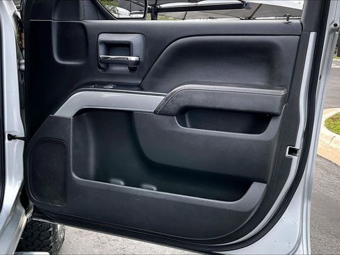 Used 2018 Chevrolet Silverado 1500 LT w/ Texas Edition image 22