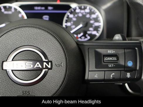 Used 2024 Nissan Rogue SV FWD image 10