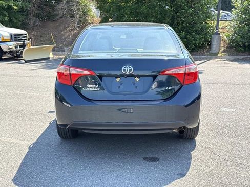 Used 2018 Toyota Corolla LE FWD image 3