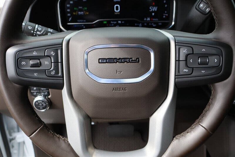 Used 2025 GMC Sierra 3500 Denali w/ Denali Reserve Package AWD/4WD image 21