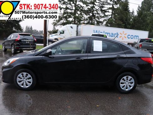 Used 2016 Hyundai Accent SE FWD image 3