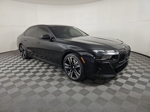 Used 2023 BMW 740i 740i image 4