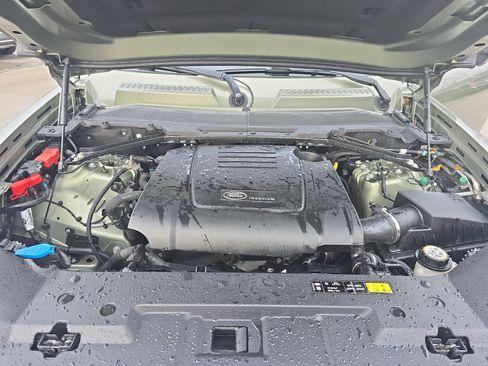 Used 2021 Land Rover Defender 90 S image 27