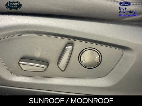 Used 2022 Ford Explorer XLT w/ Equipment Group 202A AWD/4WD image 15