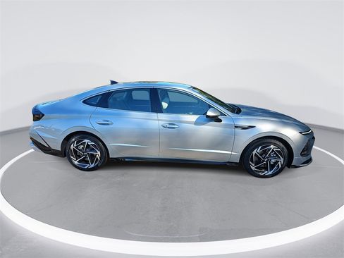 New 2026 Hyundai Sonata SEL image 4
