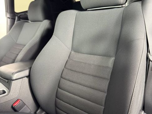 Used 2010 Dodge Challenger SE RWD image 22