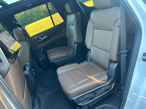 Used 2021 Chevrolet Tahoe High Country w/ Premium Package 2 image 19