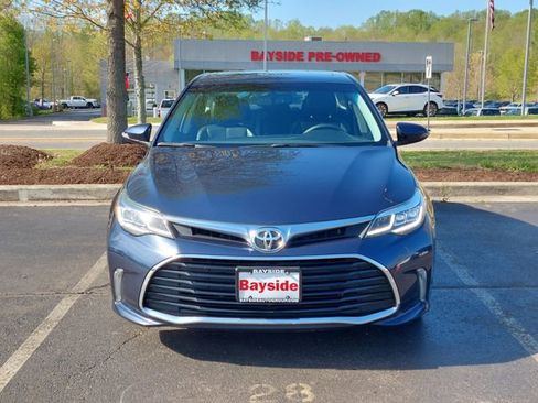 Used 2016 Toyota Avalon Touring image 10