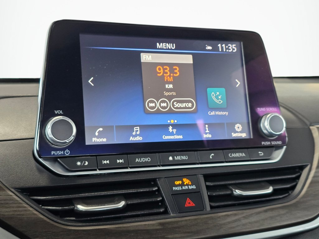 Used 2025 Nissan Altima 2.5 SV FWD image 26