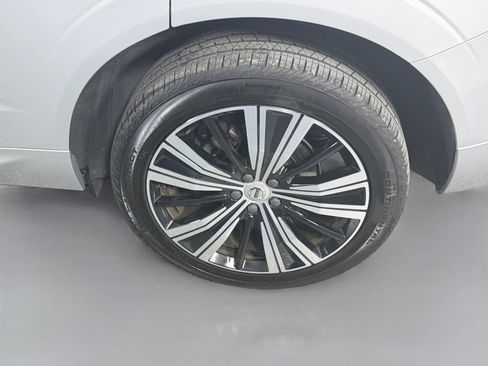 Certified 2023 Volvo XC60 B5 Plus w/ Protection Package Premier FWD image 32