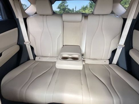 Used 2024 Acura RDX SH-AWD image 16