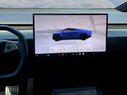 Used 2024 Tesla Cybertruck AWD Crew Cab image 9
